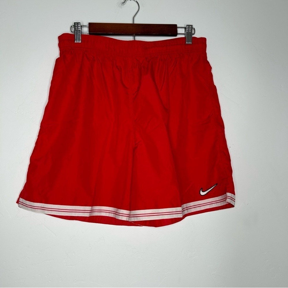 Vintage 90's Nike Men's Red Athletic Basketball Shorts Size Large Athleisure